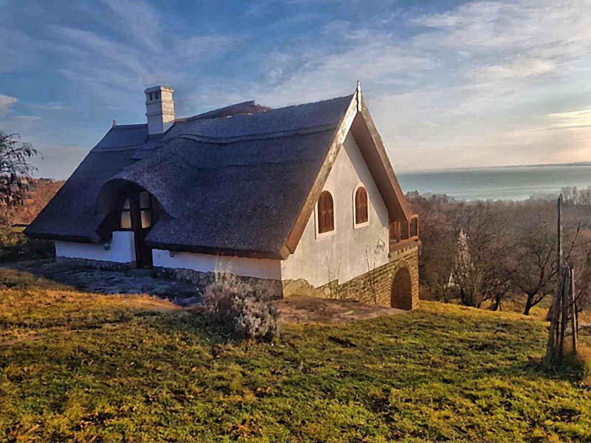 Villa Korozsa Vendeghaz Tihany Exterior foto
